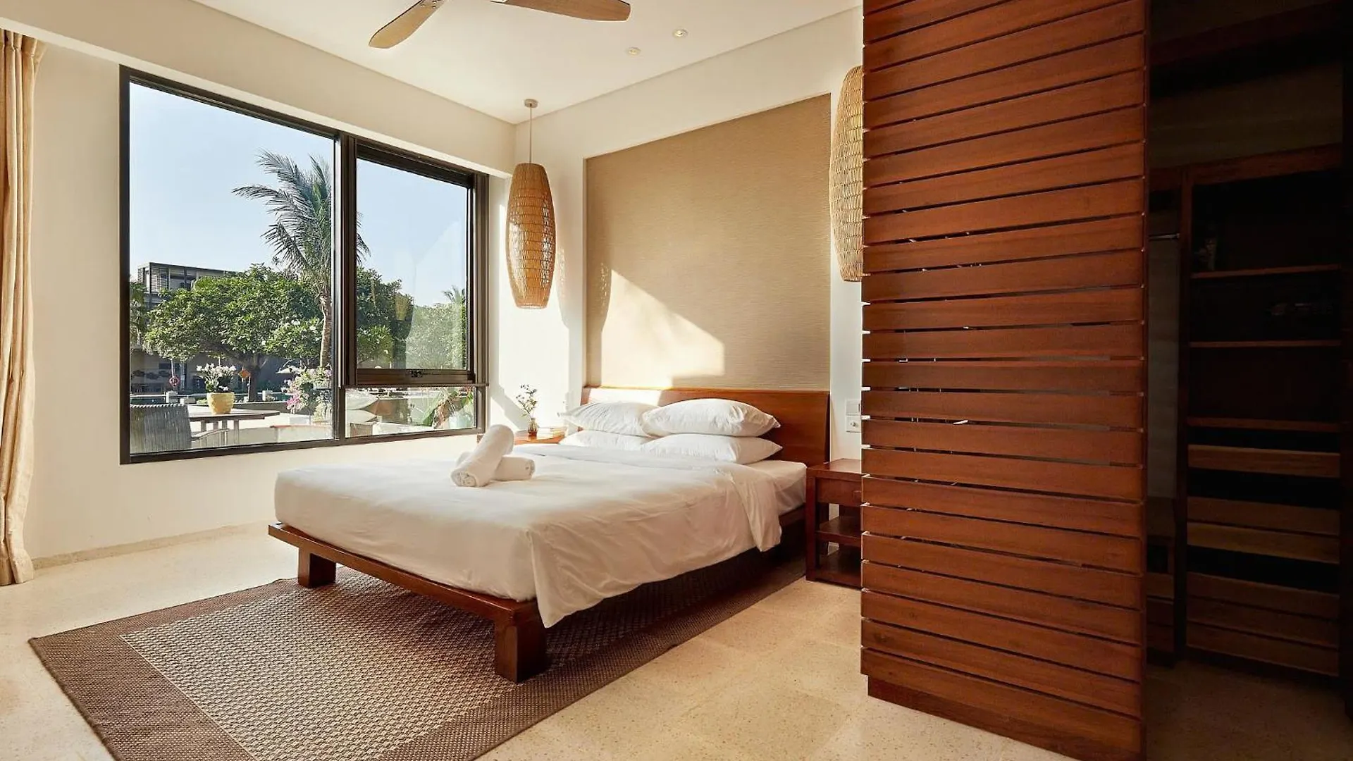 Lac Lac Booking - Residences In Beach Resort Da Nang Aparthotel